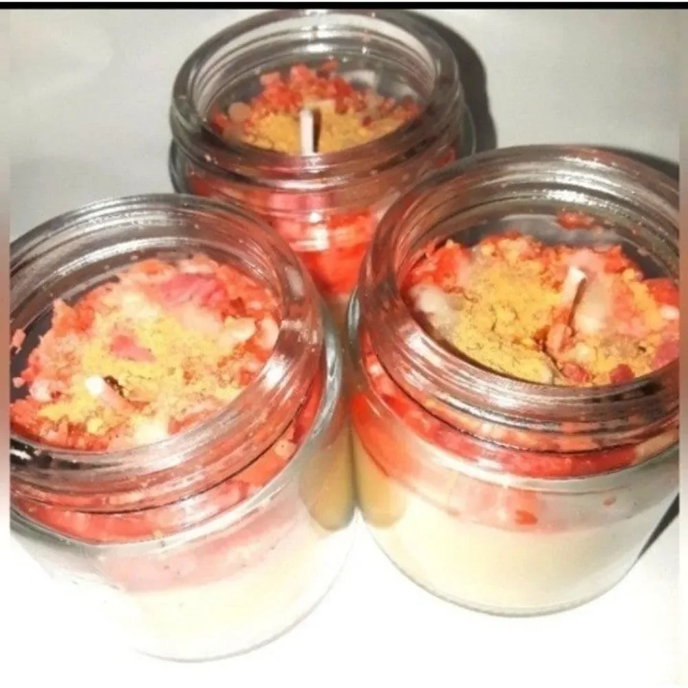 HAND Crafted Frozen Custard dessert candle 4oz